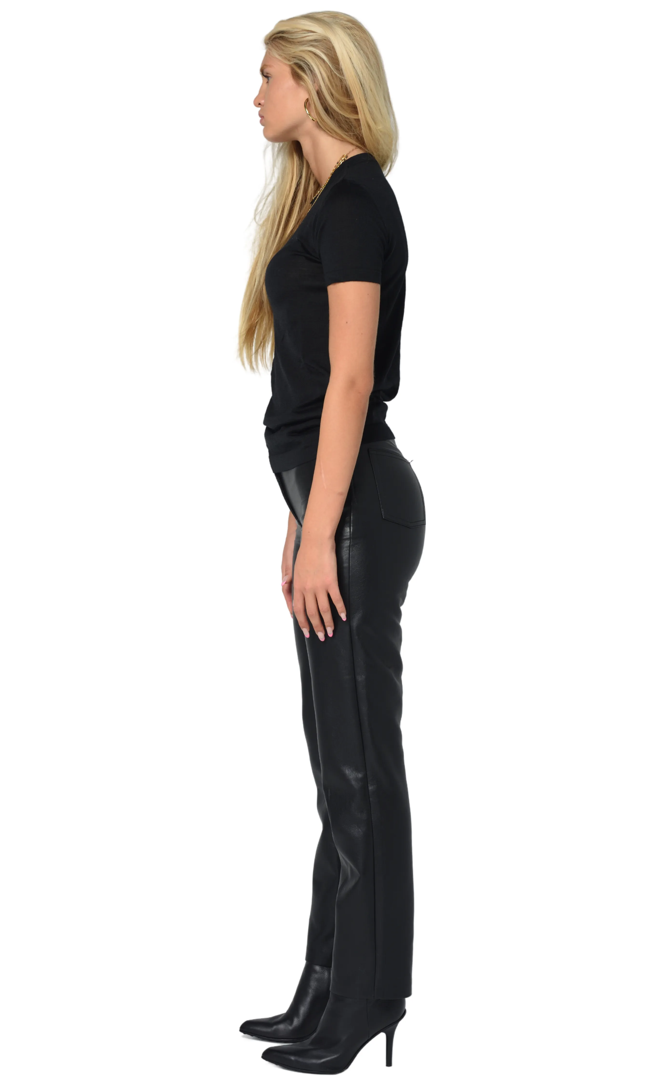 BLACK T-SHIRT