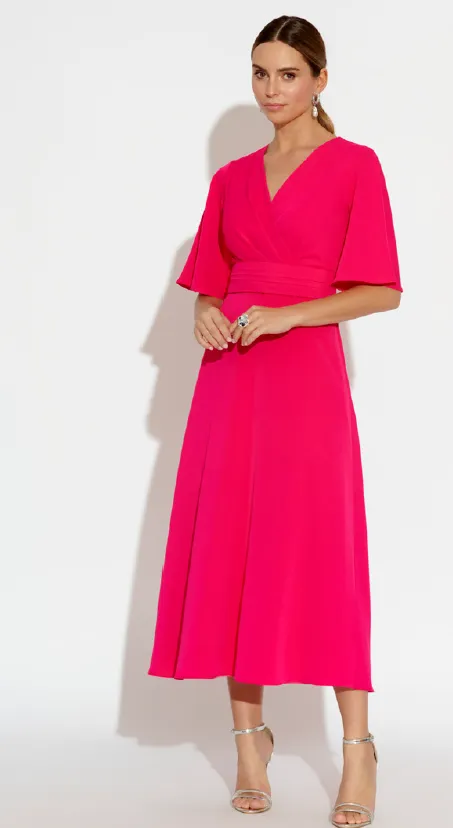 Role Mode V-Neck Tie Back Dress